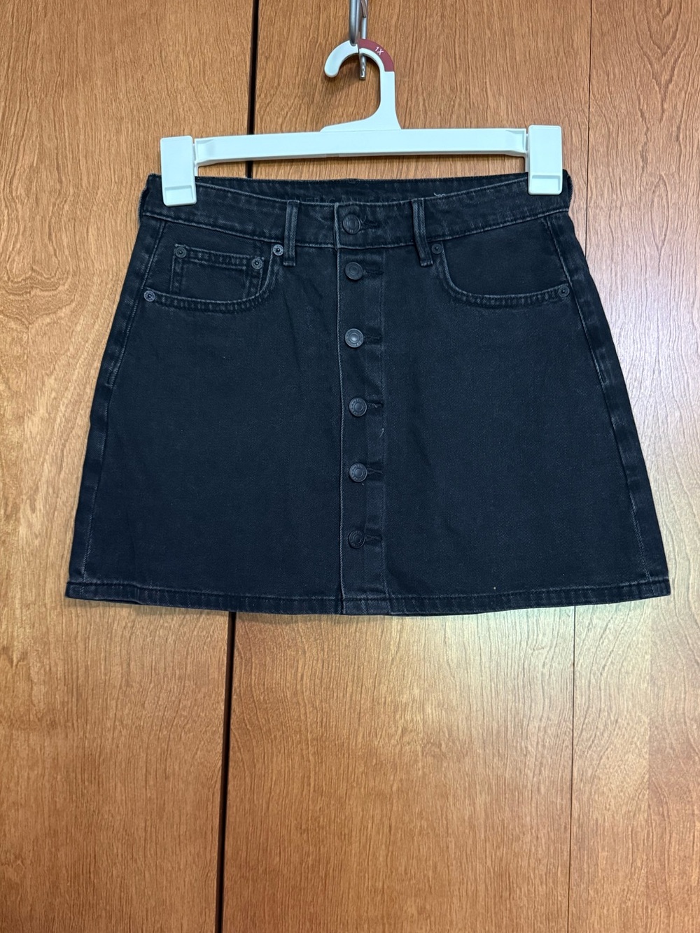 American Eagle Outfitters Black Button-Down Mini Jean Skirt Size 2 NWOT
